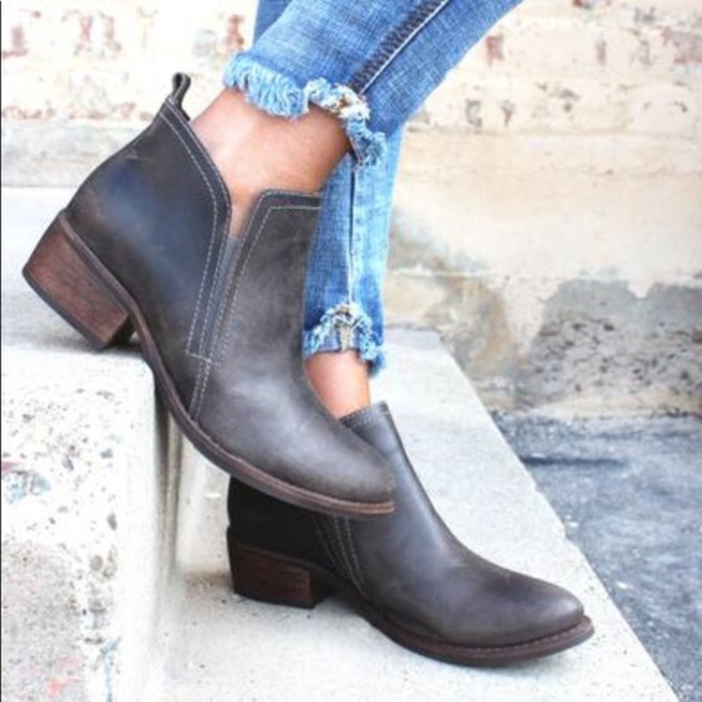 Matisse Courage Gray Booties